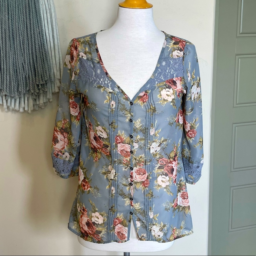 Daytrip Floral Rose Lace Button Up Blouse